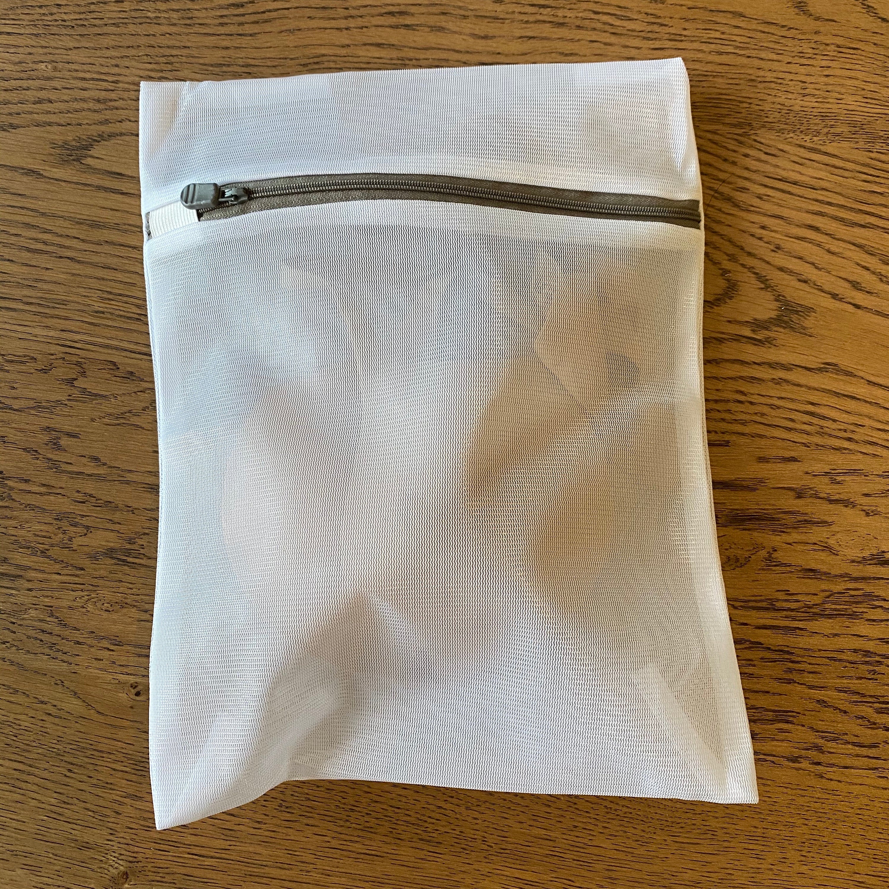 Pack of 2 Premium Mesh Laundry Bag with Autolock Zipper - Delicates Bag for Washing Machine - Clothes Storage Bag